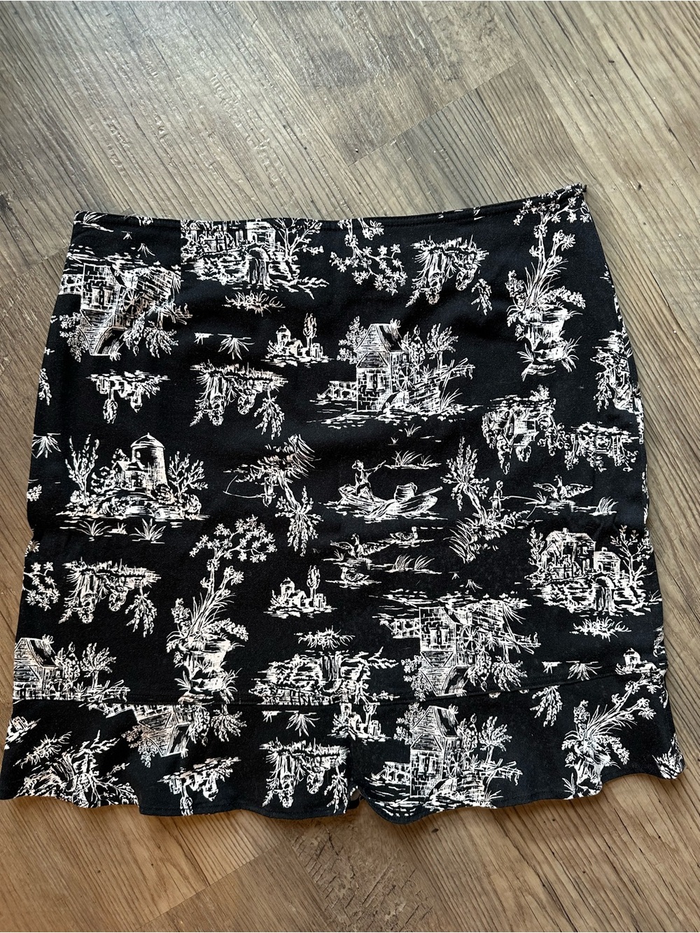 Briggs New York Black and White Toile Mini Skirt